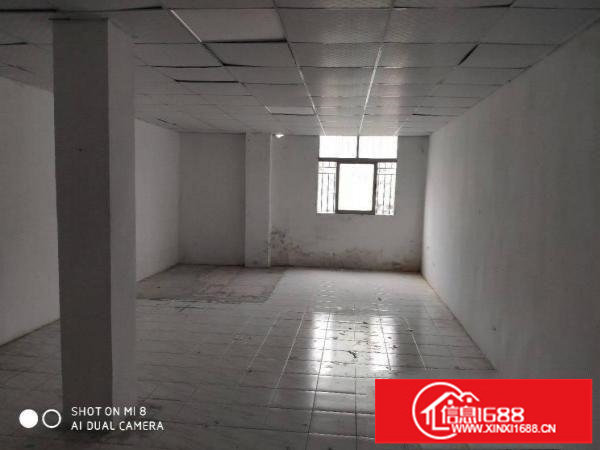 龙岗爱联大型工业分租200平400平600平小面积带装修厂房