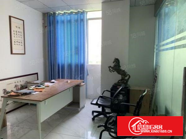 石岩石龙大道新出楼上精装修厂房870平，面积实在价格便宜