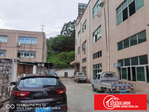 凤岗镇新出原房东厂房楼上一整层1000平方，现成装修水电齐全