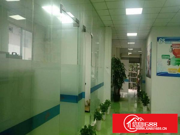 豪华装修出租！永湖地铁站一公里原房东自用二楼厂房900平方