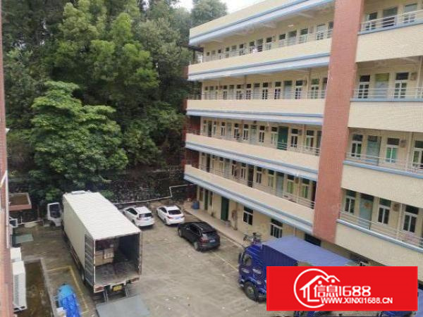 凤岗宏盈工业区原房东独院6000平,实际面积出租