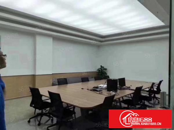 观澜高速口700平一整层12000全包免转让费空地超大带红本