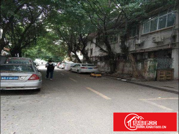 龙岗区坂田380平方楼上厂房招租，地段好