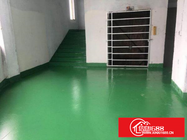 横岗永湖地铁站1000平米带装修厂房出租