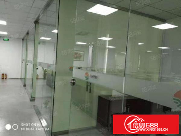 平湖华南城3楼1280平方出租有装修