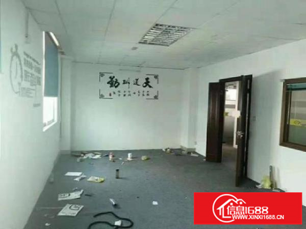 出租宝安石岩宏发工业园2500平方现成装修