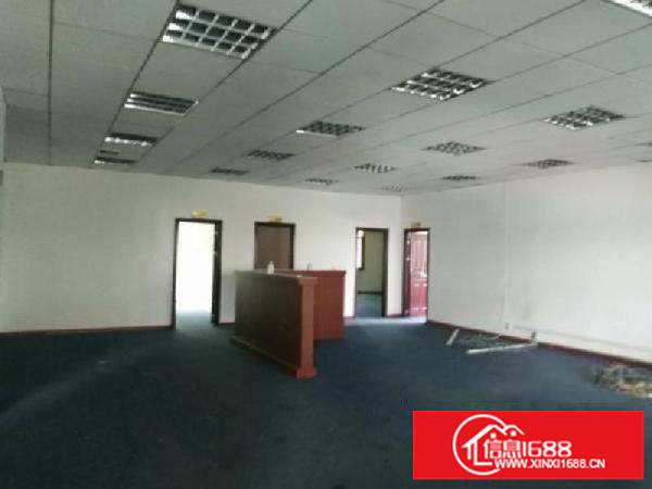 石岩石龙大道仓库1800平米