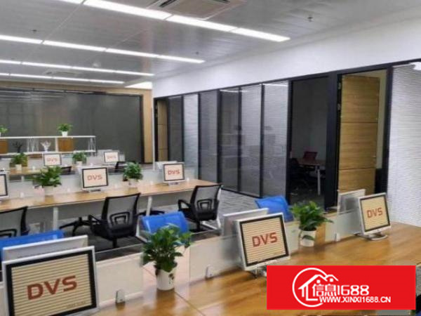 横岗四联租金便宜，3楼厂房530方，带装修