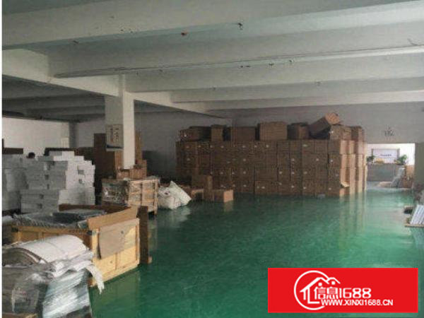 常平袁山贝标准厂房楼上800平米带装修