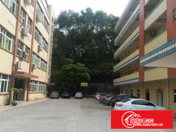 石岩三祝里招租2楼厂房680平方！电子车间免装修