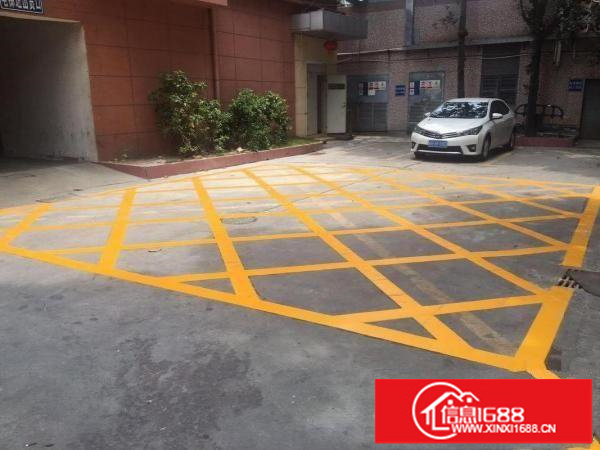 坂田特价一楼30块，适合各行各业，无污染，无噪音等行业！