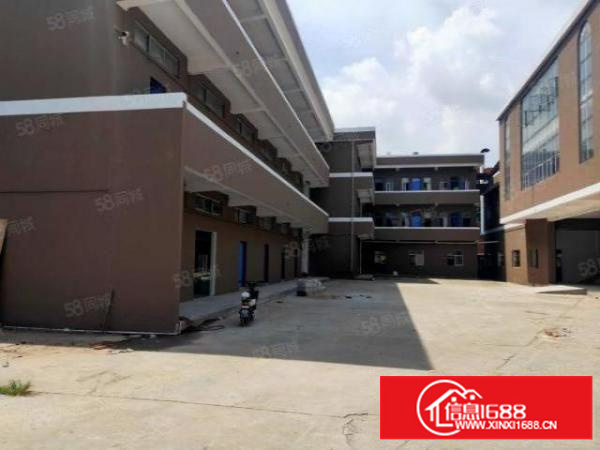 石排三层标准厂房2200方出租，租10元，水电齐全，消防喷淋