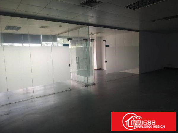 龙岗地铁口2000平电商办公厂房出租100平起分租