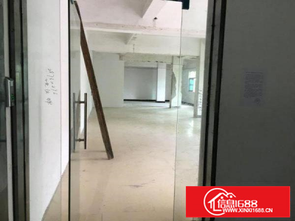 沙头2楼200平打包价3000元靠近大马路交通便利