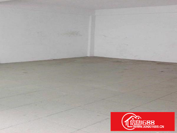 平湖白泥坑大门附近多处楼上带电梯小面积厂房出租，85平起租