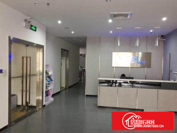 塘厦出租一楼厂房800平，形象好有空地无公摊