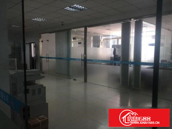 凤岗雁田怡安工业城附近带装修厂房出租860平