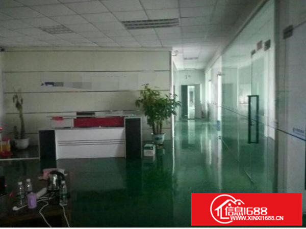 豪华装修，带办公室布吉深马工业区楼上厂房580㎡出租