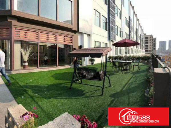 坂田.坂雪岗科技城健身房培训行业有泳池