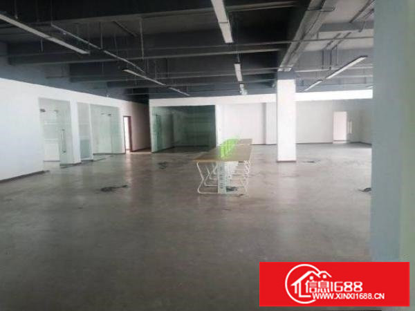 坂田工业园标准厂房出租.带装修！