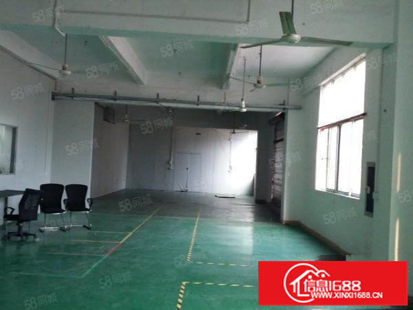 18元横岗地铁口300平，600平，900平带装修厂房