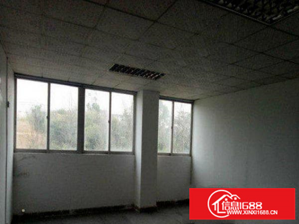 龙岗区平湖标准厂房楼上500平新出厂房出租