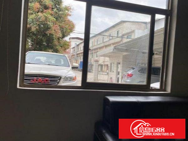 独栋，独院，2楼。一楼已经出租，适合做电子产品