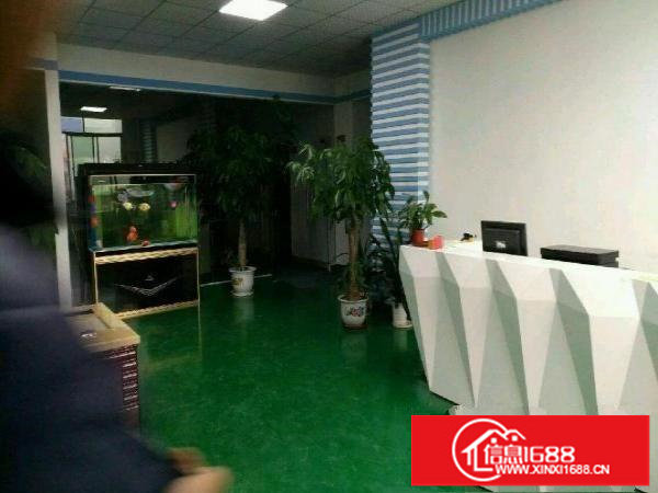 龙岗爱联地铁附近带装修厂房500平米出租