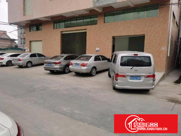 一楼6米高，在马路边