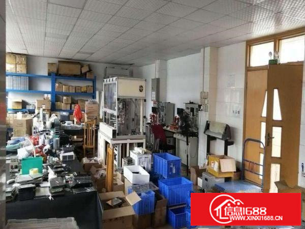 平湖新出楼上300平厂房，6000元全包，带装修！