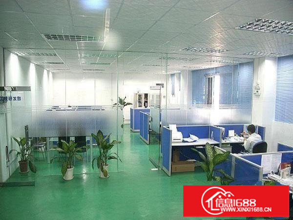 龙岗区228工业园自用厂房一楼650平方出租，无公摊，无