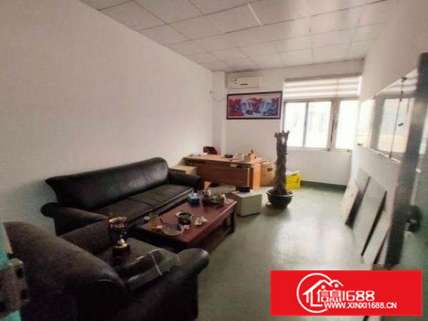 石排石排村原房东楼上300平精装修厂房，无公摊