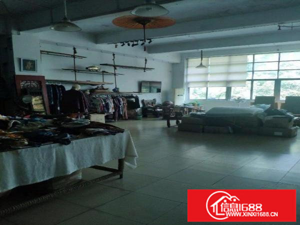 正规工业园，五年不涨租金