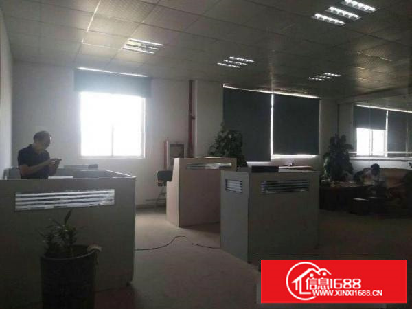 石岩汽车站4楼920平带装修厂房出租