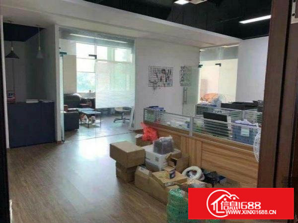 清溪镇三中村大型工业园高速出口旁楼上1200平带装修水电齐全