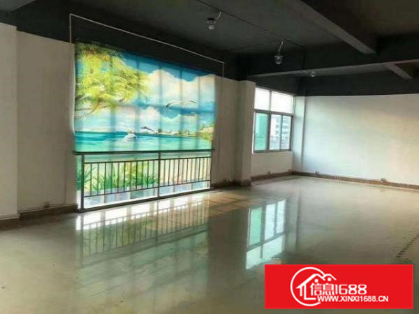 石排石排村原房东楼上300平精装修厂房，无公摊