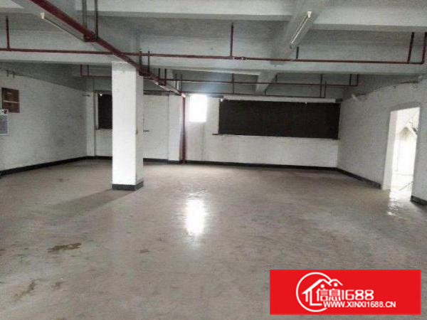 企石镇博夏村楼上400方厂房，带地坪漆装修，价格可谈！