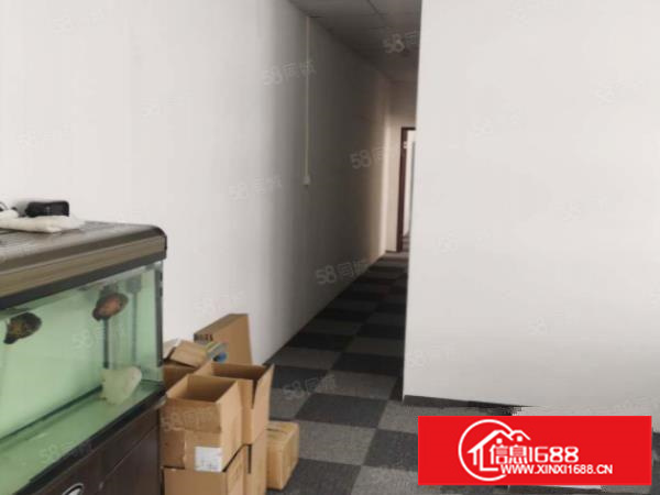 西乡工业区新出120平带装修办公室，低于市场价出租