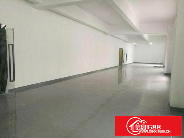 龙华龙胜地铁口600米处520平厂房出租拎包入住