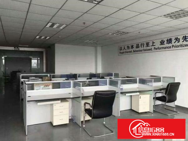 横岗四联，现一科技园新空出楼整层4600平招租（可分租）