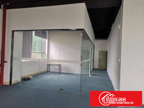 坂田地铁C出口精装修厂房600平出租
