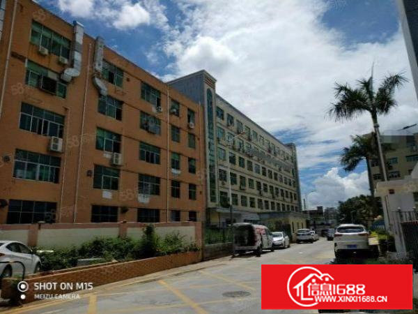 观澜福民原房东独院厂四楼1500平方无尘车间出租。