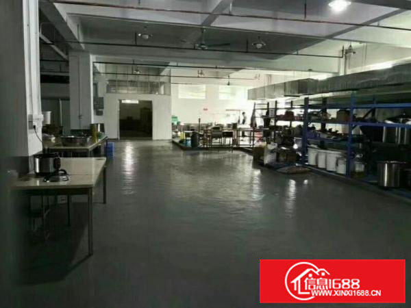 茶山镇靠大路边厂房分租二楼800平方现成办公室