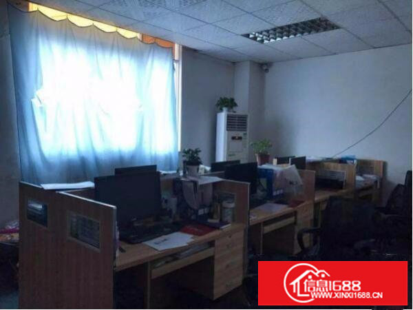 上雪工业园带装修1300平厂房招租