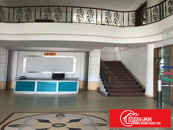 坂田雪象工业区一楼仓库厂房400平米