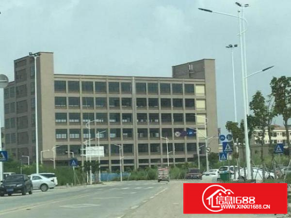 全新厂房出租，每一层2500平方，分层出租