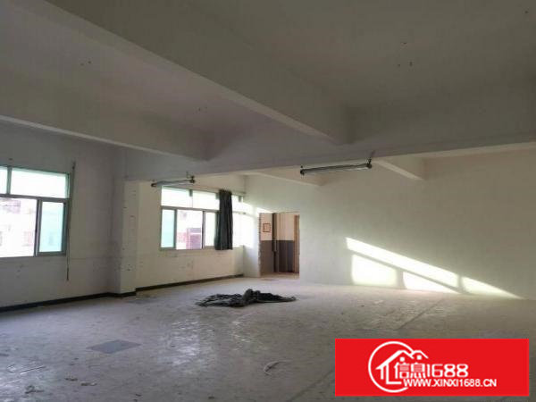 龙岗区横岗永湖地铁站小面积厂房出租，100平起租