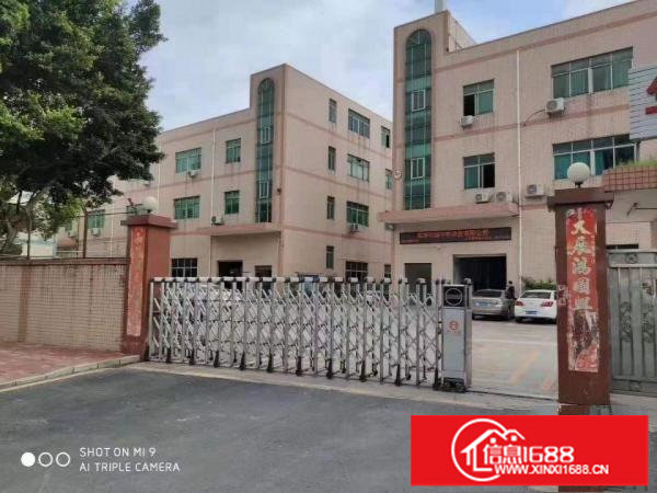 平湖富民工业区新出楼上原房东厂房整层1300平方现成装修招租