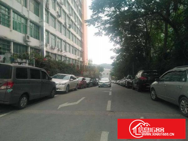 杨美地铁口新出一楼3750平标准厂房招租！！