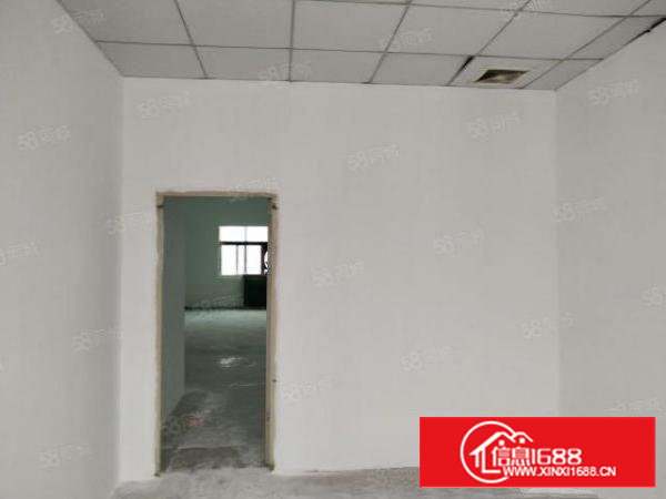 西乡，107国道边上新出，大型园区楼上966平，靠近固戍大门